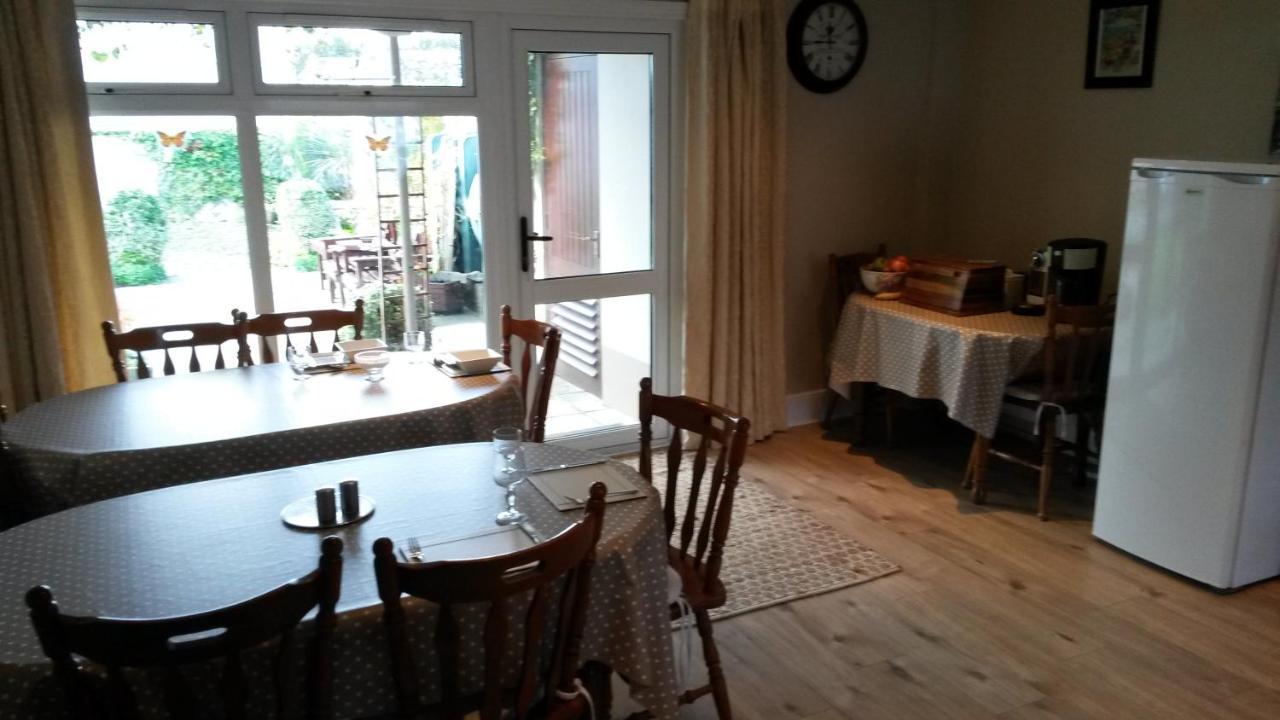 Villa St.John B&B Athlone Exterior foto